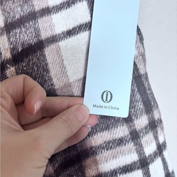 Women’s Elegant Plaid A-Line Skirt - Black, White and Tan - Picture 5 of 8